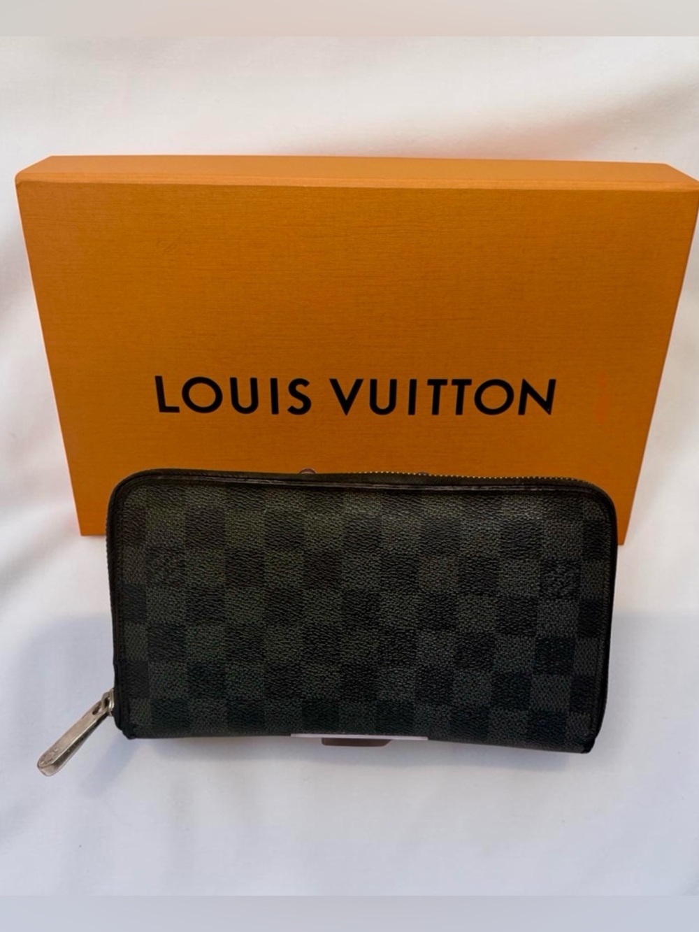 Louis Vuitton Damier Graphite Zippy Organizer